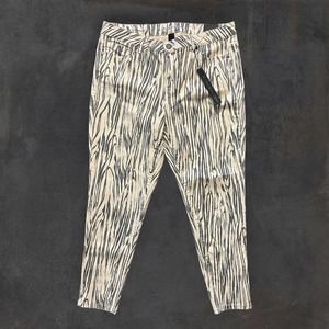 Lane Bryant Mid Rise Super Stretch Ankle Jeans Zebra Print‎ Women's Size 18 NWT